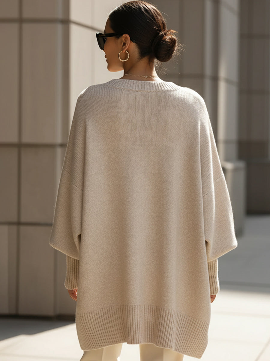 Evelyne – Elegant jumper with an asymmetrical hem