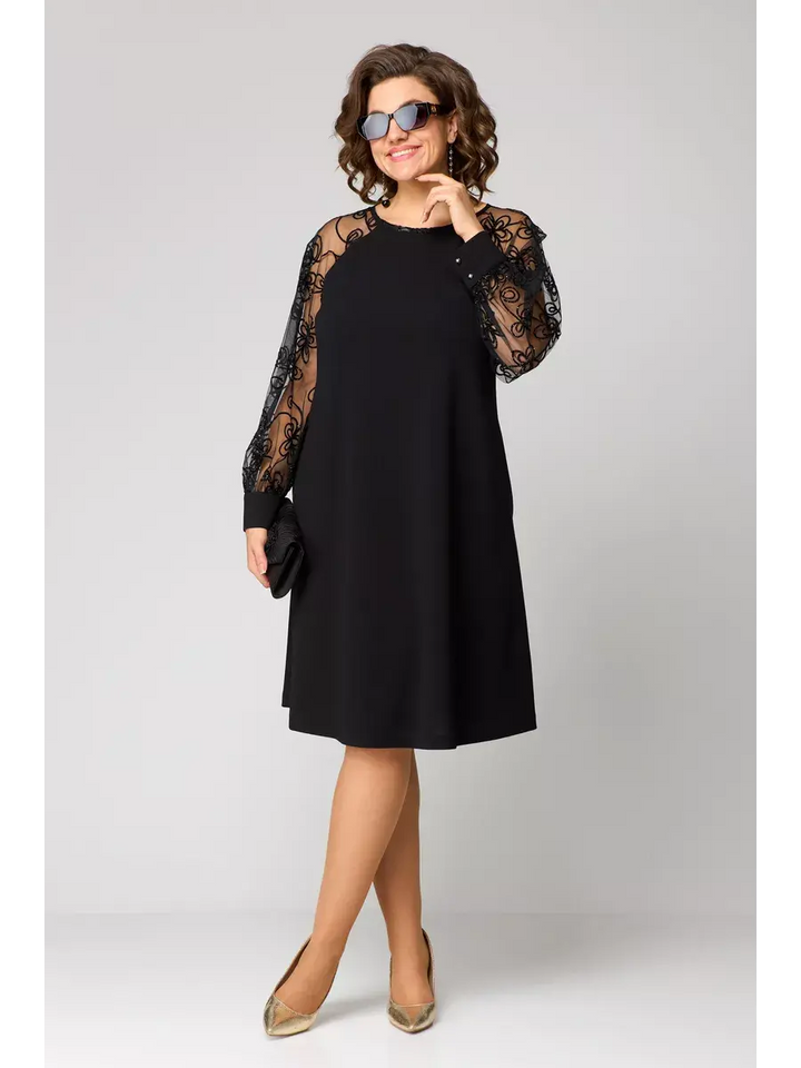 Helena™ | A dress that emphasises femininity