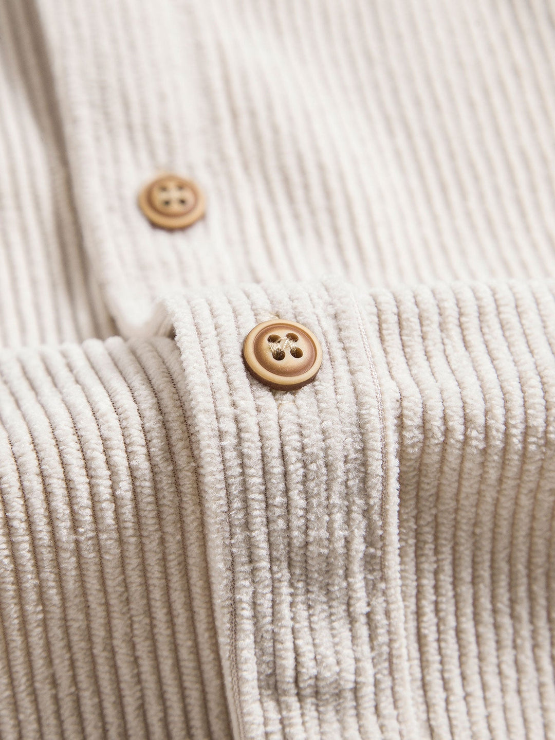 Shirt with Buttons and Short Sleeves