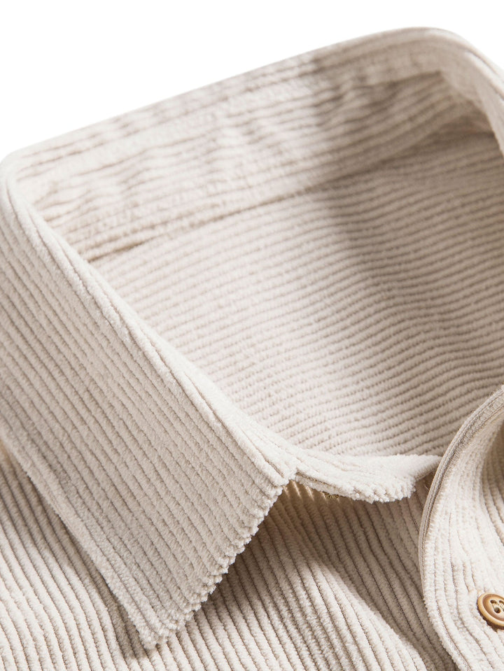 Shirt with Buttons and Short Sleeves