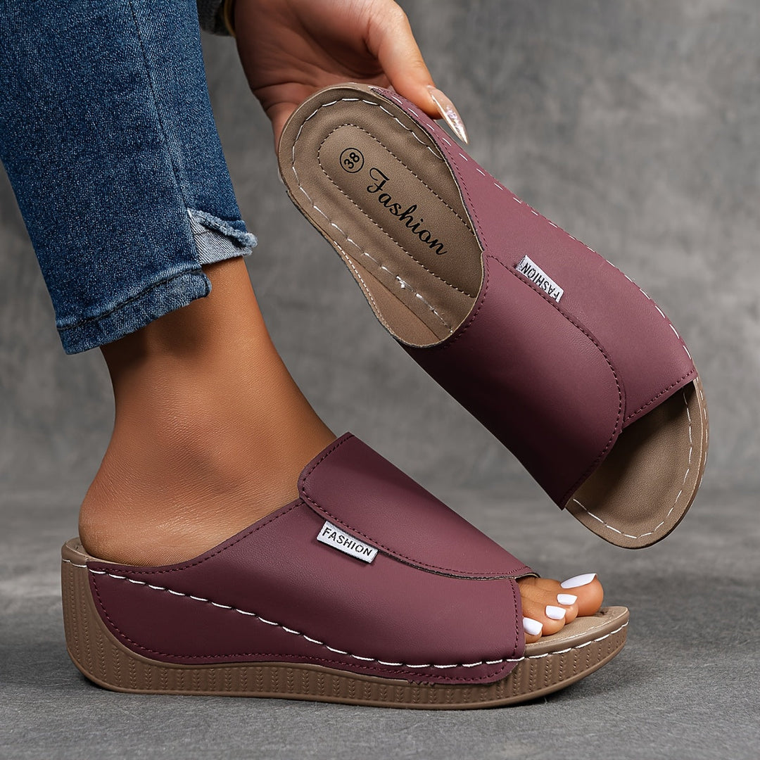 Indy – Comfortable Slipper with Arch Support