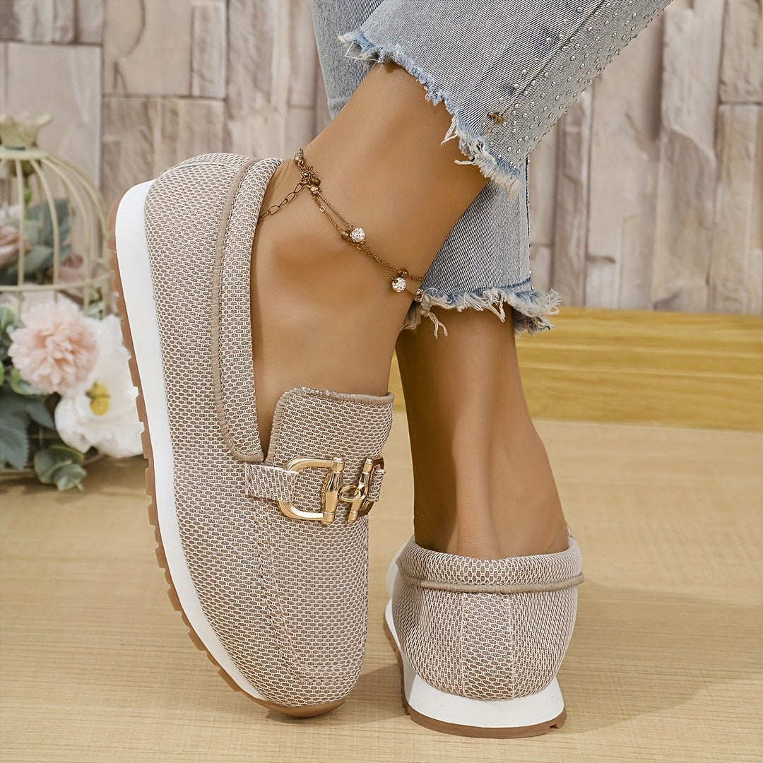 Lindi – The Lightweight Comfort Slip-On