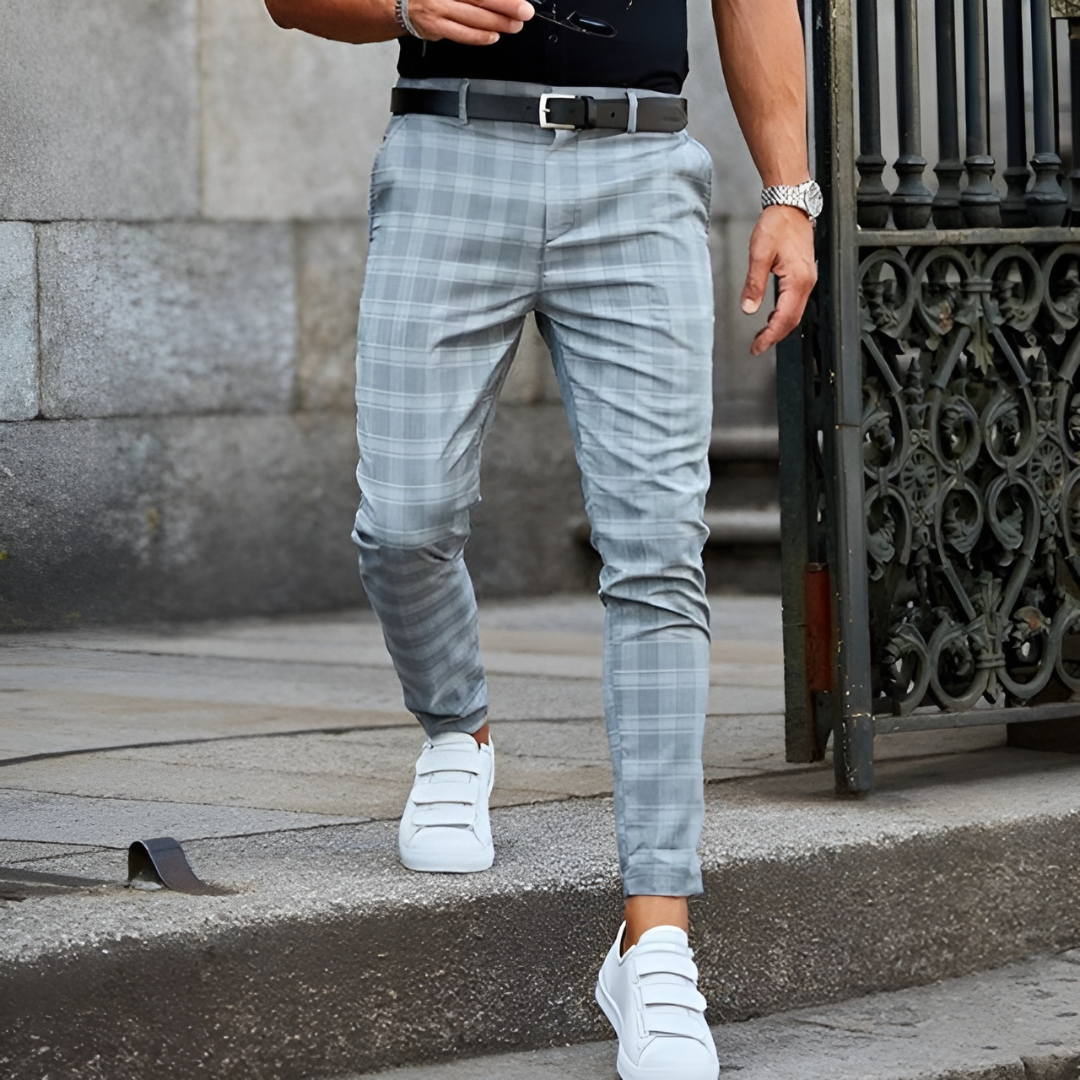 Von | Elegant Men's Slim Fit Trousers in Check Pattern