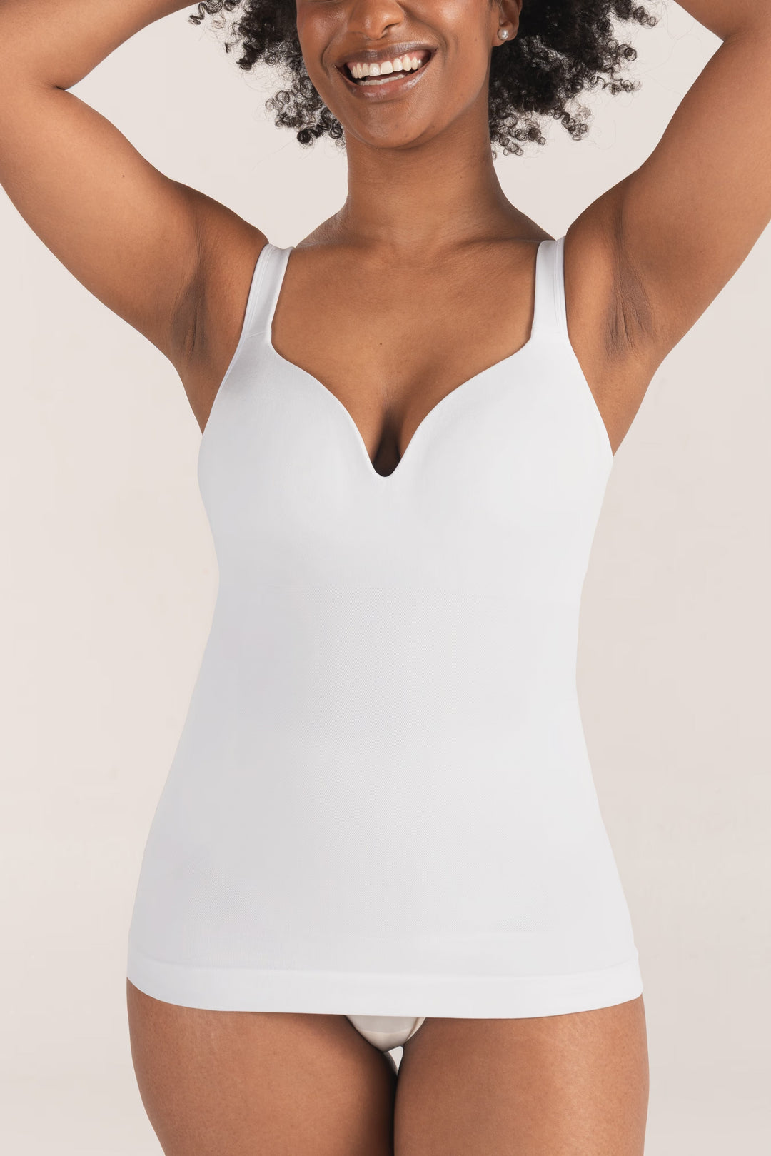 Noelia – Shaping T-shirt with built-in bra