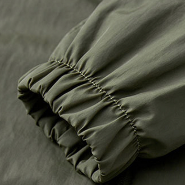 Rennie | Windbreaker for Urban Explorers