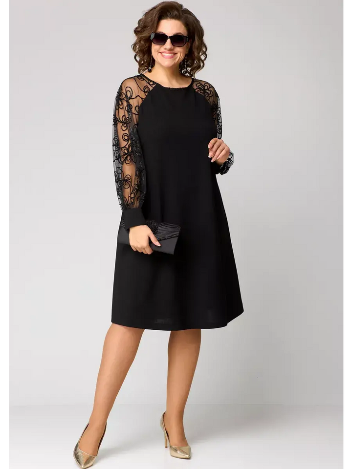 Helena™ | A dress that emphasises femininity
