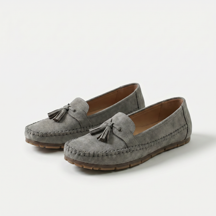 Nadine - Classic Loafers with Tassel Detail