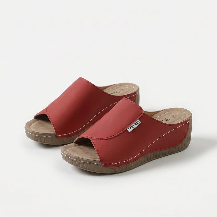 Indy – Comfortable Slipper with Arch Support