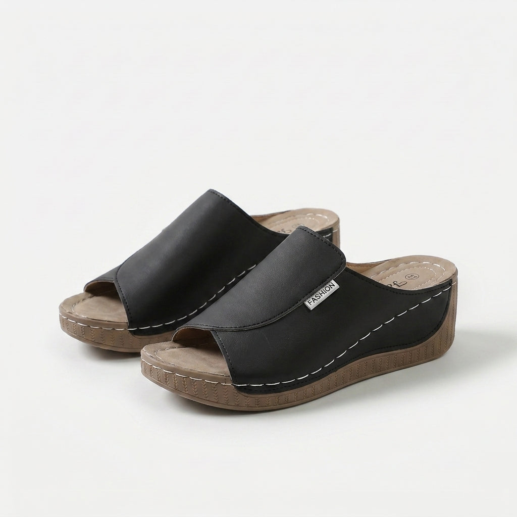 Indy – Comfortable Slipper with Arch Support